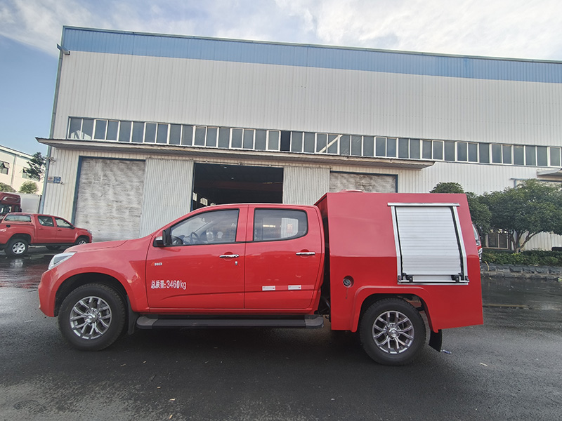 五十铃双排皮卡高压喷雾车