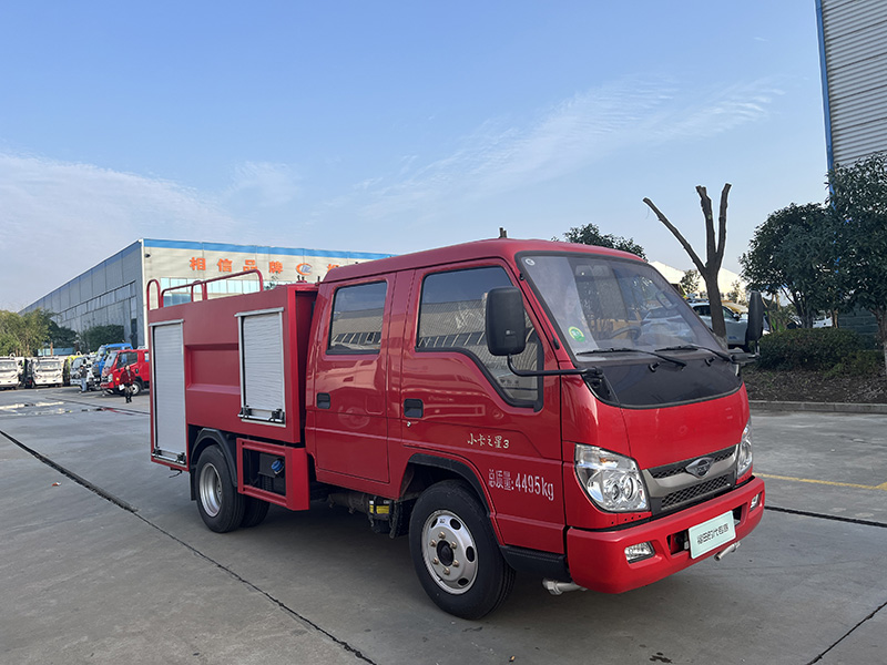 CLW5040GPSADY绿化喷洒福田小卡3双排1.5方方罐